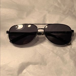 Polaroid Evan Polarized sunglasses 😎 preloved